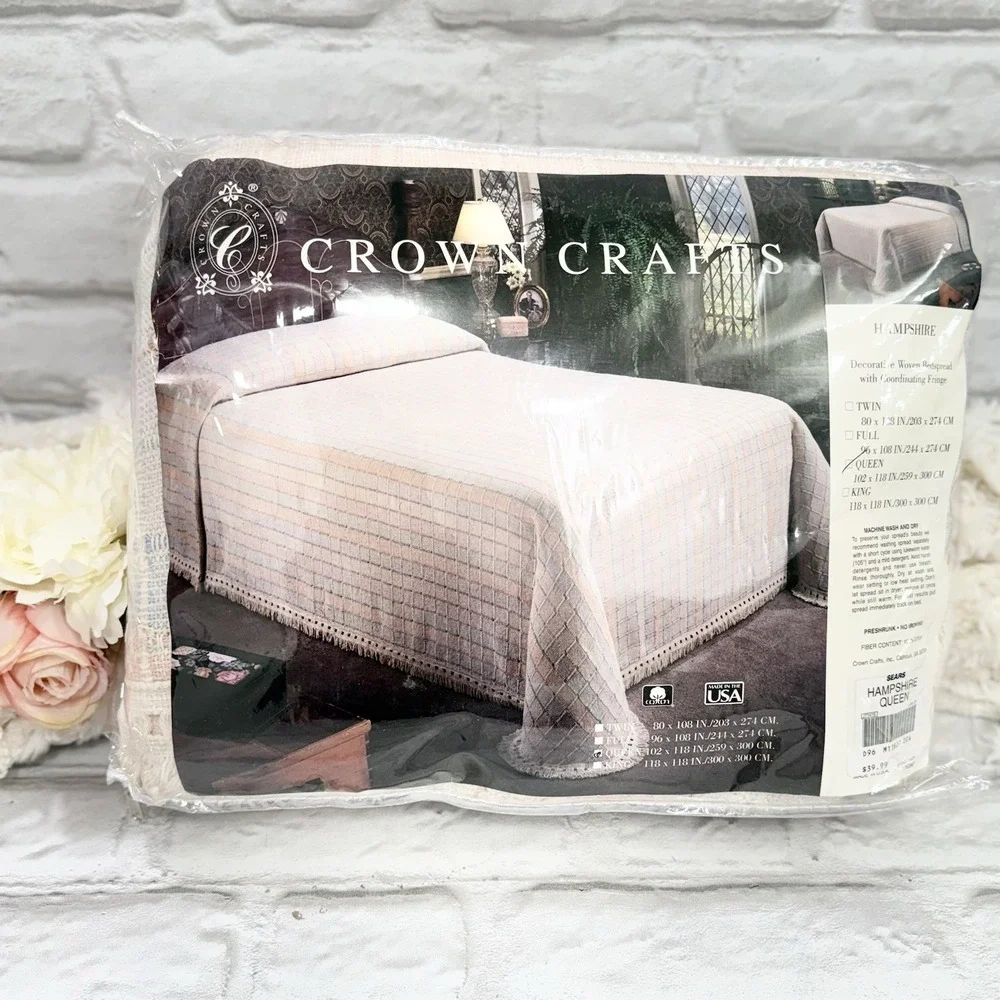 Vtg Sears Crown Craft Hampshire Queen Bedspread Waffle Weave Ivory Pastel Fringe